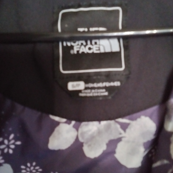 North Face women's S/P Jacket - Picture 4 of 6